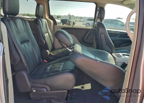 2016 Chrysler Town & Country Touring L from USA, damaged, VIN 2C4RC1CG2GR105264